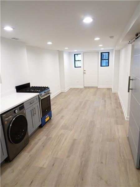1505 N Rockwell St #G - Photo 5 of 16
