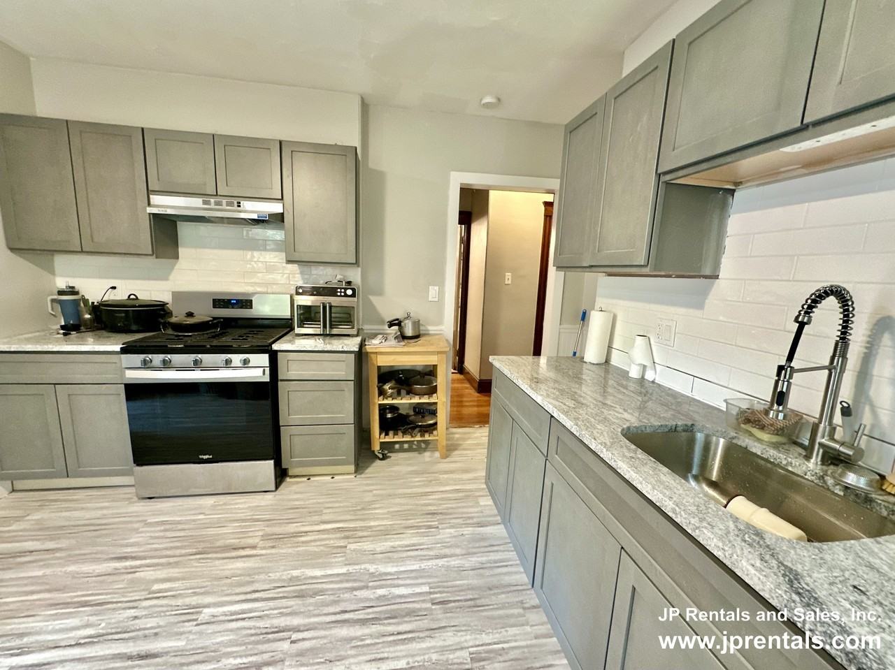 8 Parkton Rd #1 - Photo 5 of 11