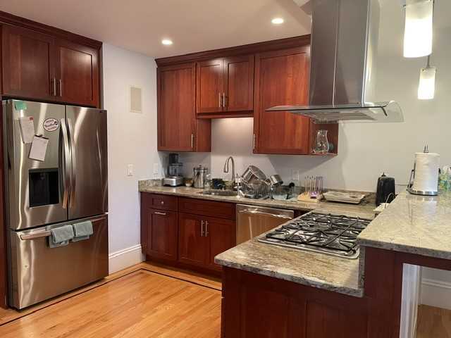 308 Cabot St - Photo 2 of 15