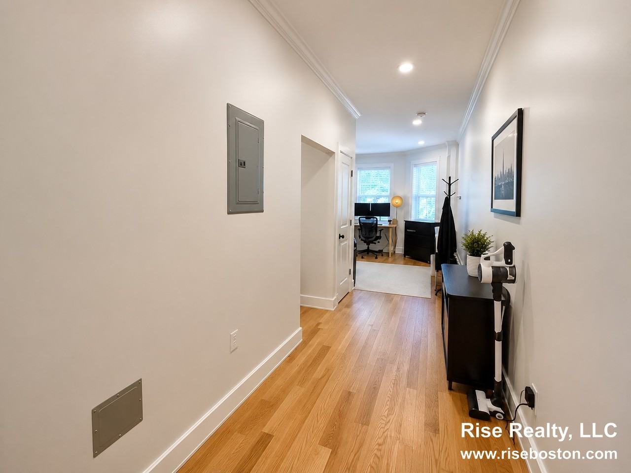 94 Queensberry St #5 - Photo 2 of 6