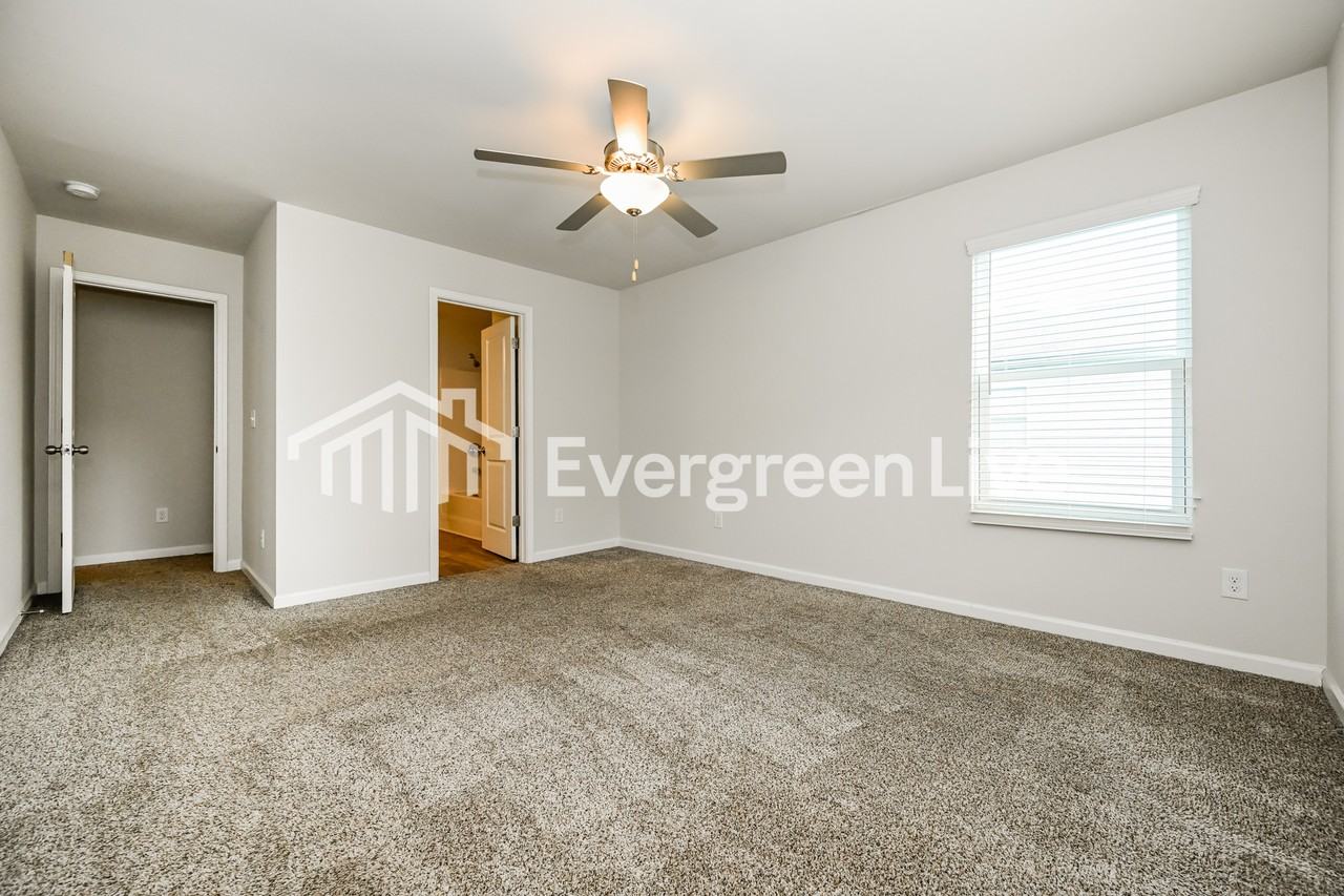 621 Stevens Pl - Photo 7 of 16