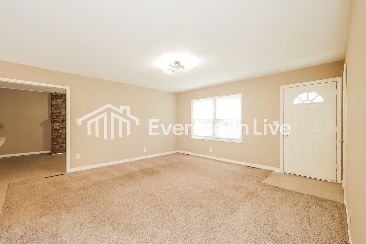 16105 E 32nd St S - Photo 6 of 15
