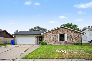 featured image of 423 Southlake Dr