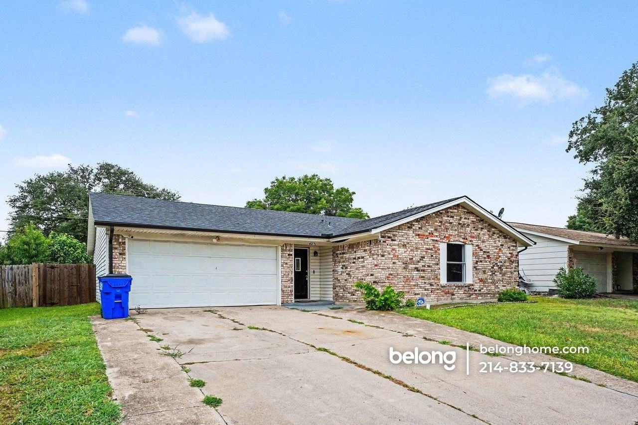 423 Southlake Dr - Photo 3 of 17