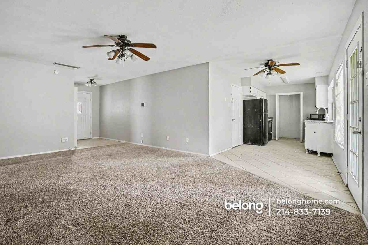 423 Southlake Dr - Photo 4 of 17