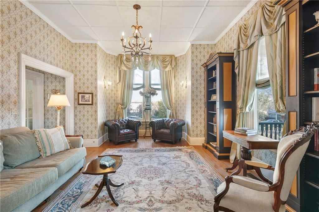287 Gibbs Ave - Photo 4 of 50