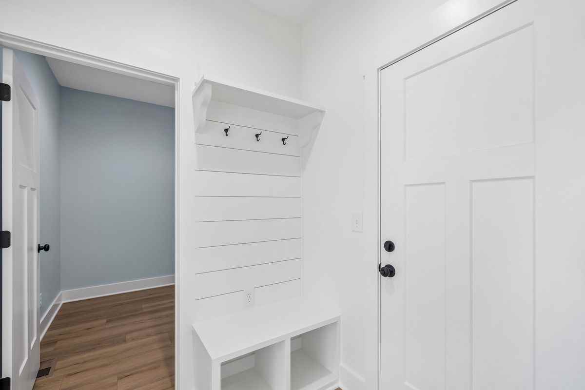 112 Rogers Ave - Photo 2 of 50