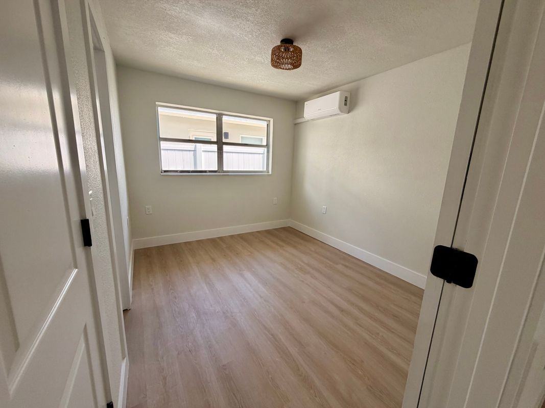 13388 1st St E ##B - Photo 7 of 7