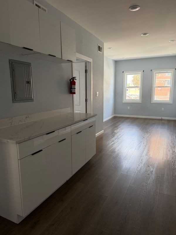 8 Green St ##1 - Photo 6 of 19