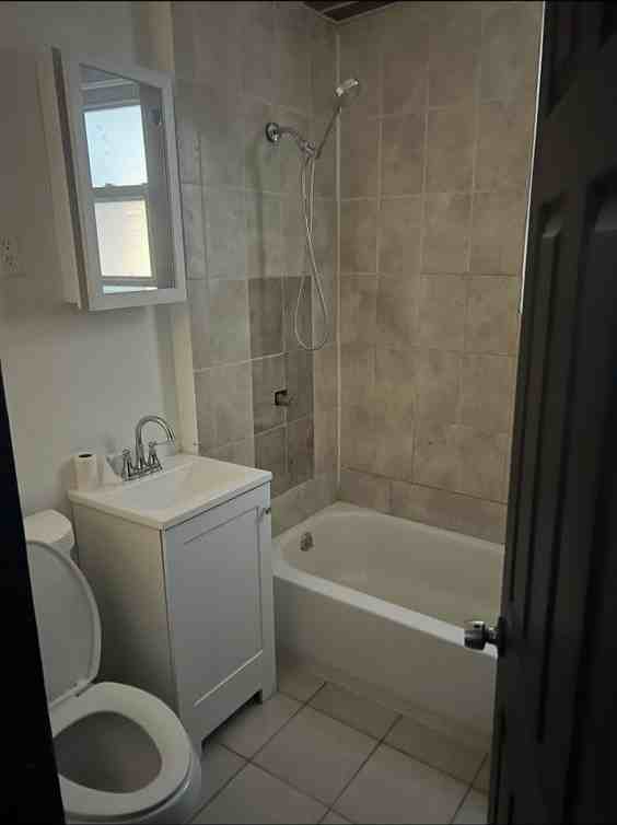 192 Vermont Ave - Photo 4 of 12