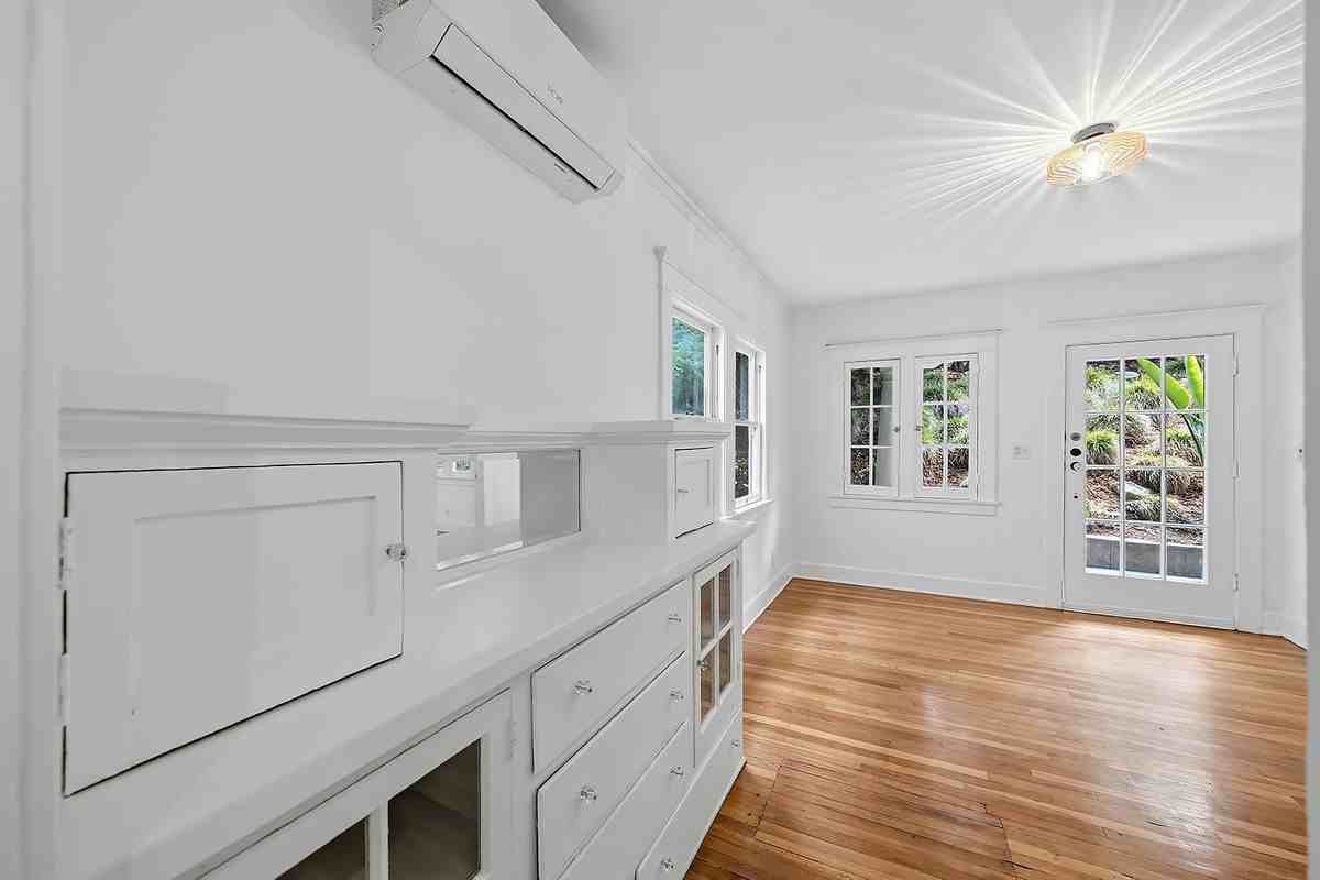 3322 Hamilton Way - Photo 2 of 3