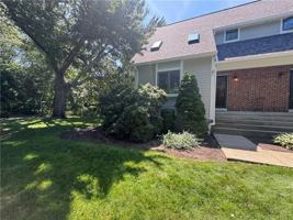 featured image of 320 Westmoreland St ##A1