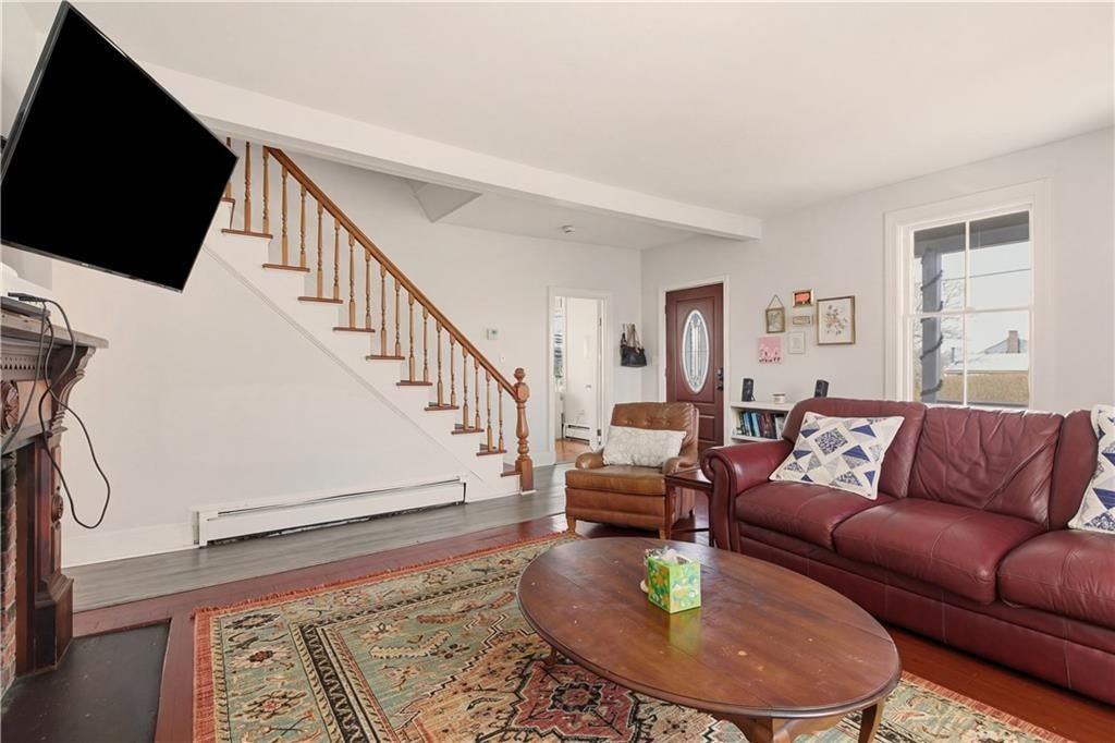 22 Summer St - Photo 5 of 32