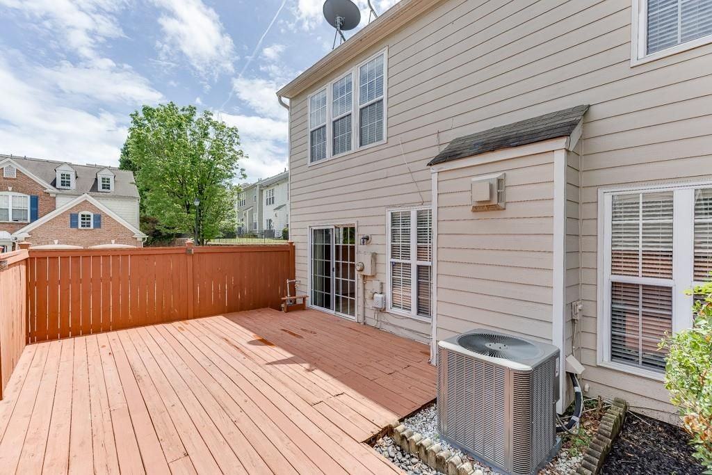 2421 Elkhorn Ter - Photo 4 of 45