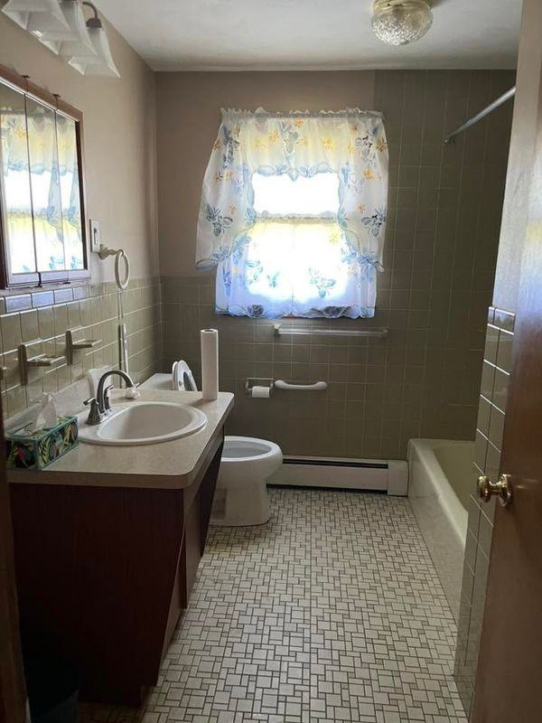 64 Gladden St - Photo 6 of 15