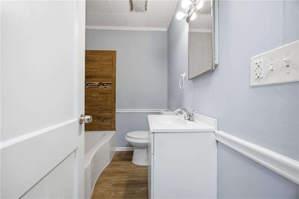 421 E Crogan St - Photo 7 of 20