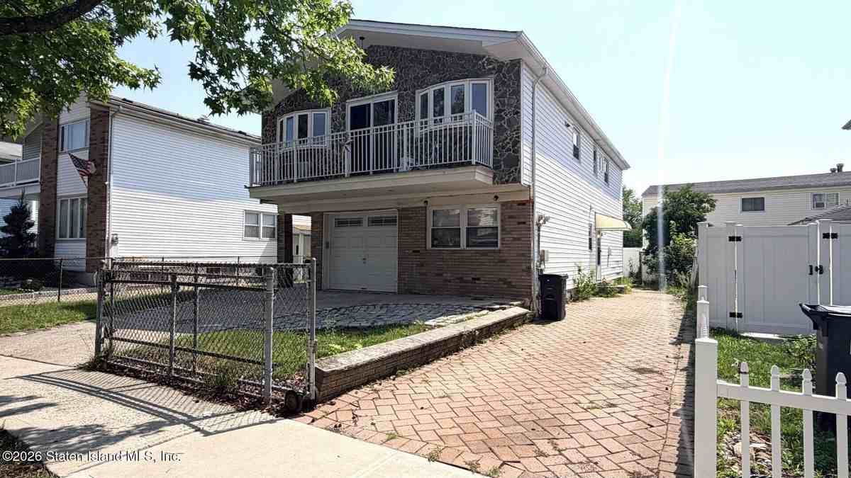 79 Longdale St