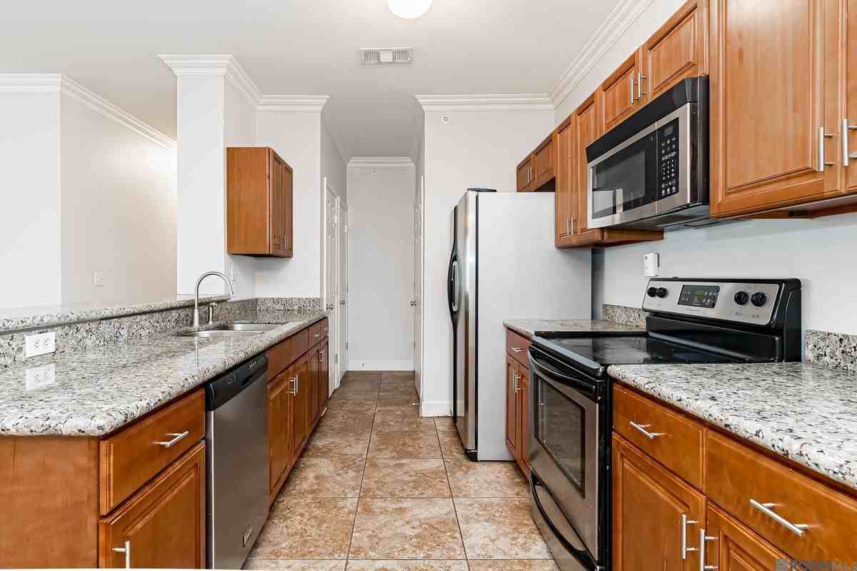 1362 Brightside Dr ##202 - Photo 3 of 13