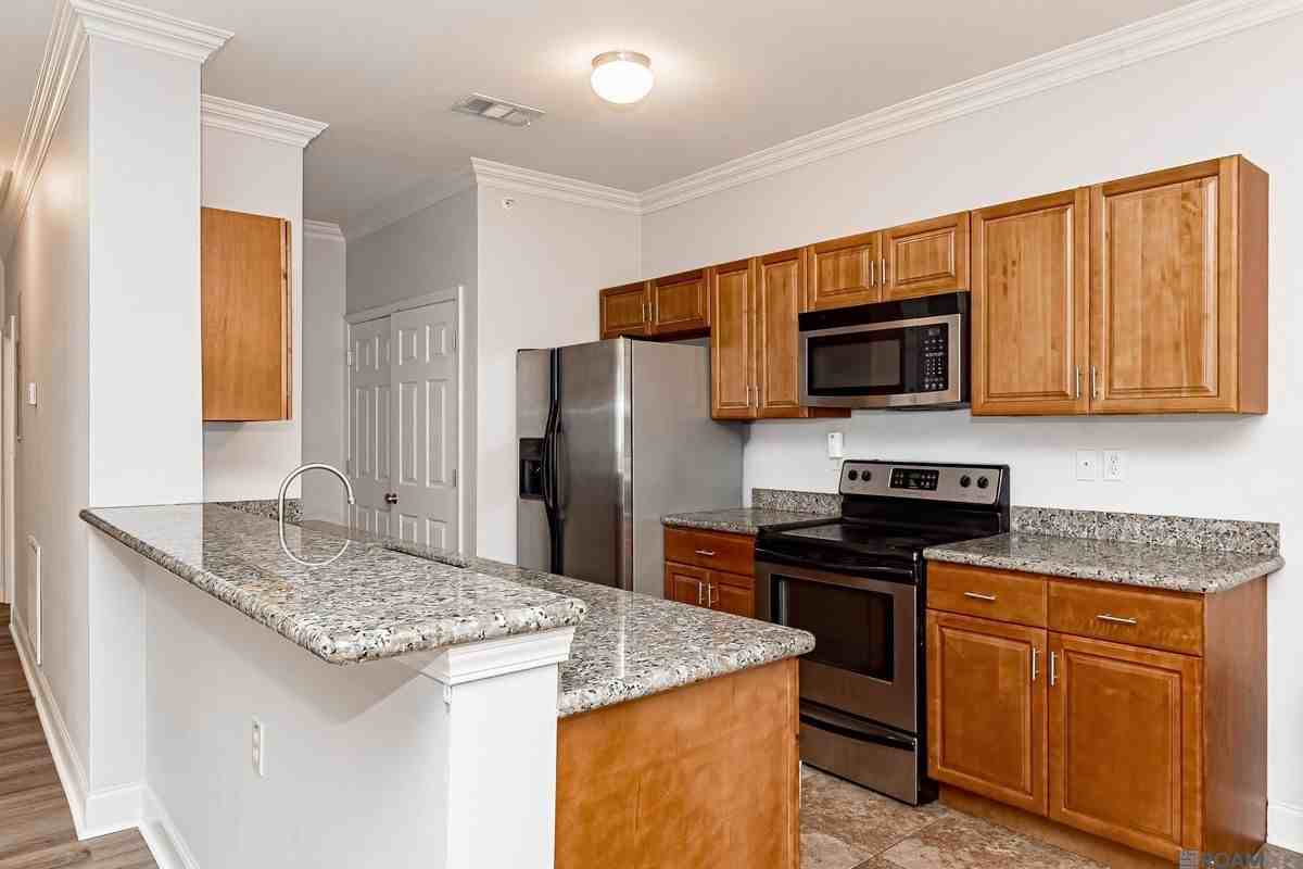 1362 Brightside Dr ##202 - Photo 4 of 13