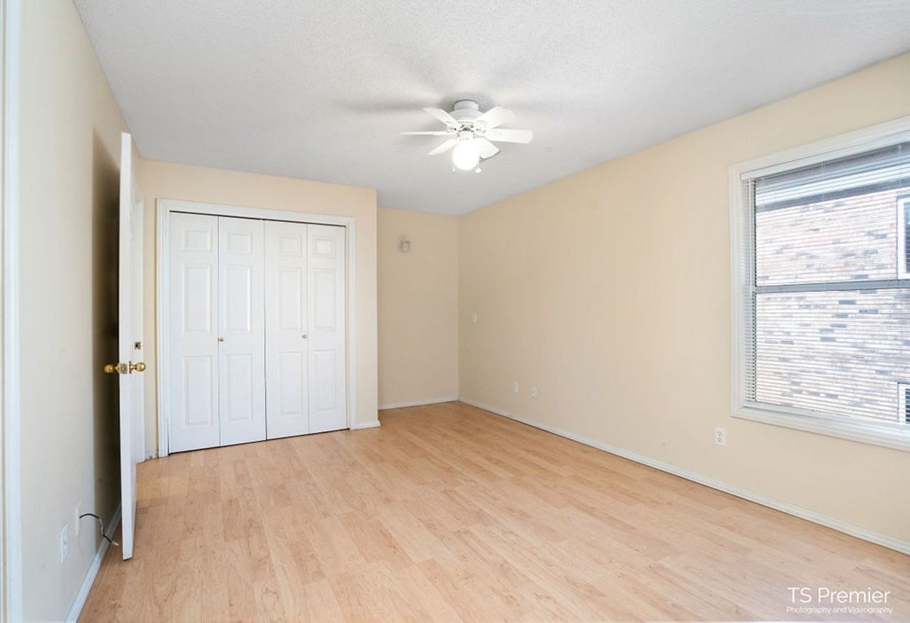 950 Lindell Ave - Photo 4 of 5