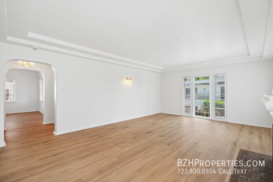 9221 Alcott St - Photo 4 of 24