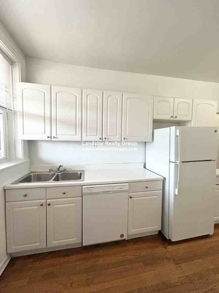 4318 North Spaulding Avenue #2