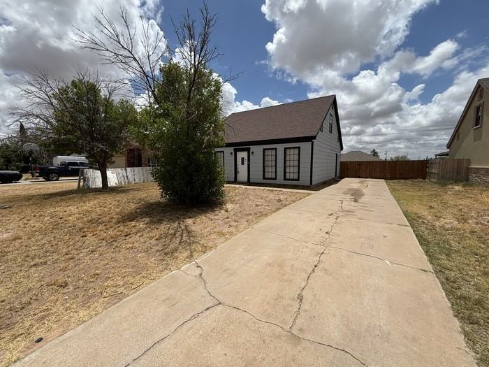 1318 E Pine Ave - Photo 2 of 22