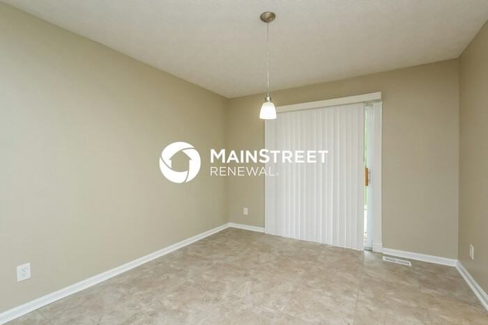 6671 Emily Ln - Photo 5 of 15