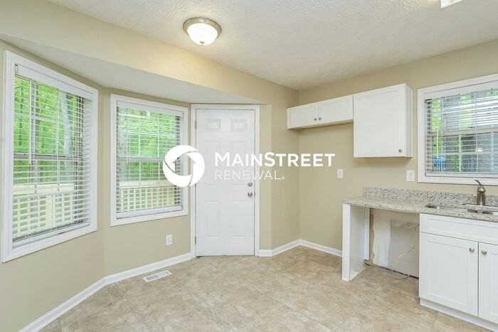 6671 Emily Ln - Photo 7 of 15