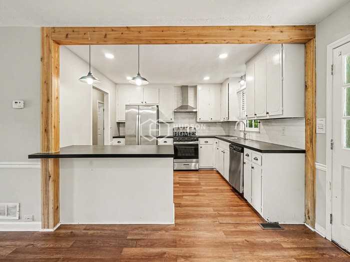 4186 Castle Gate Ct - Photo 7 of 20