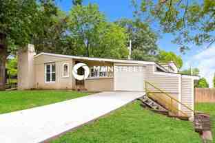1010 S Appleton Ave - Photo 1 of 1