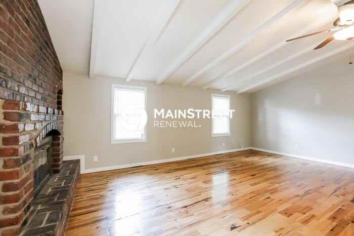 1010 S Appleton Ave - Photo 6 of 17