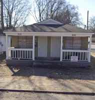 featured image of 2117 Hunter Ave