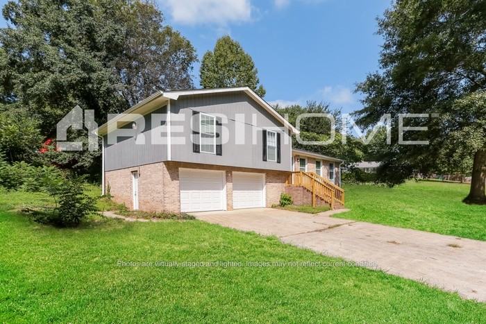 8225 Freestone Dr - Photo 2 of 18