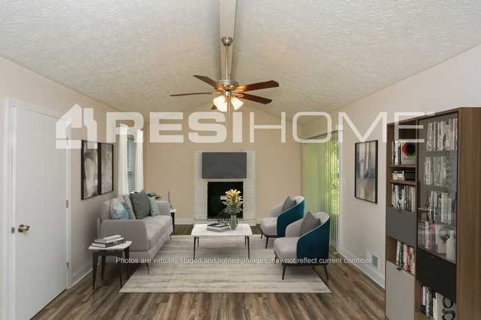 8225 Freestone Dr - Photo 5 of 18