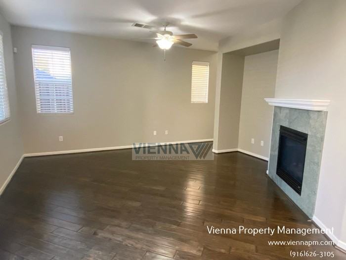 131 Candela Cir - Photo 3 of 30