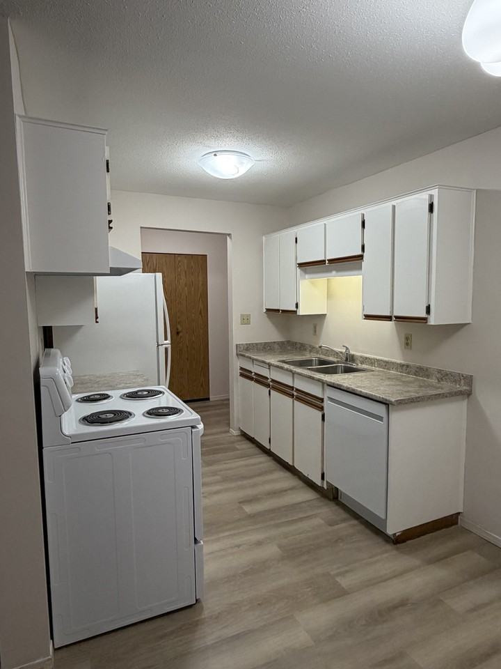 33467 Bevan Avenue #410 - Photo 2 of 11