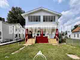 featured image of 1419 N Erie St