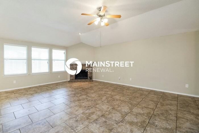 110 Greenfield Trl - Photo 2 of 14