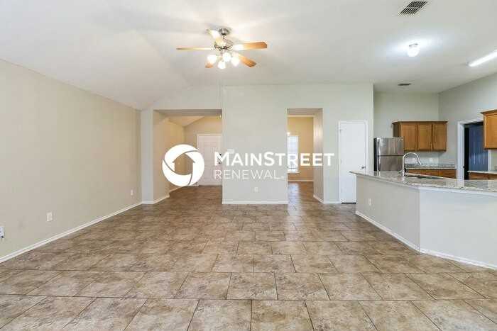 110 Greenfield Trl - Photo 4 of 14