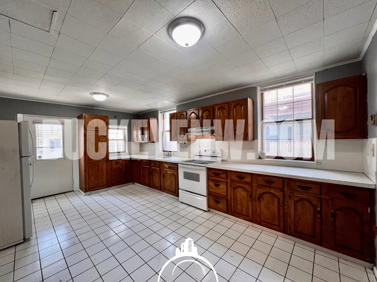 222 Whittemore St - Photo 5 of 13