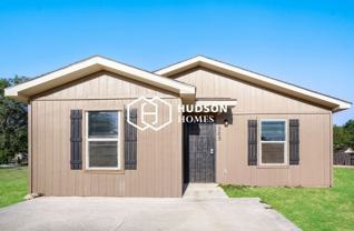 305 S Kentucky St - Photo 1 of 1