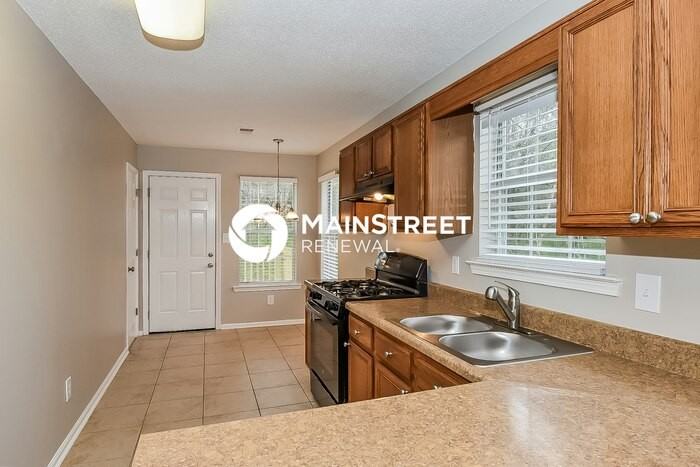 1367 Camrose Ct - Photo 7 of 16