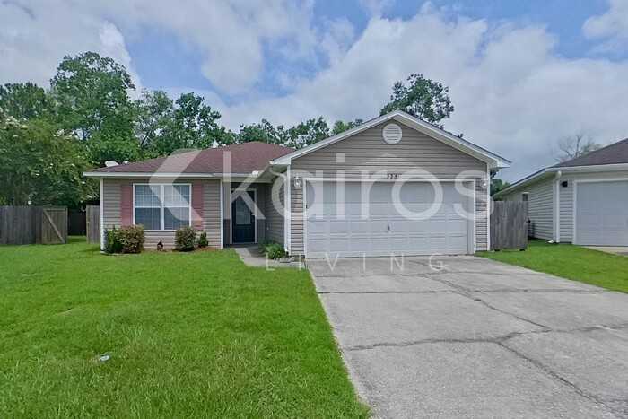 225 Leebeck Cir