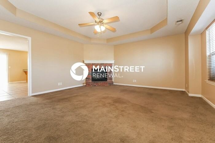 735 Seminole Ct - Photo 4 of 16