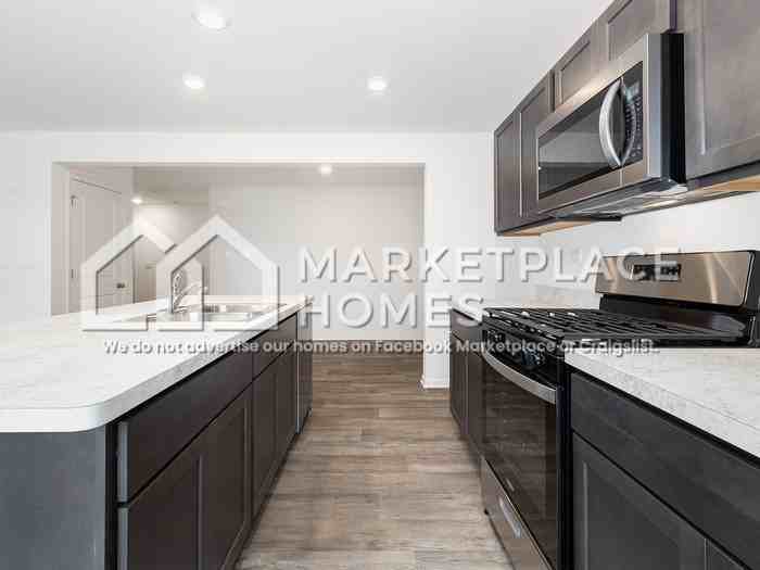 327 Monte Carlo Way - Photo 6 of 33