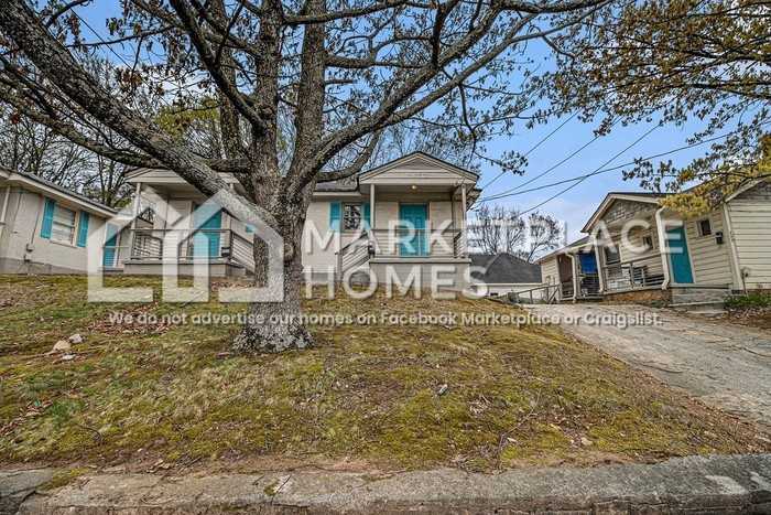 509 Woodward Ave Se - Photo 3 of 20