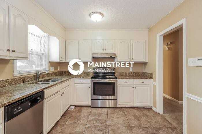 3012 Manchester Dr - Photo 5 of 16