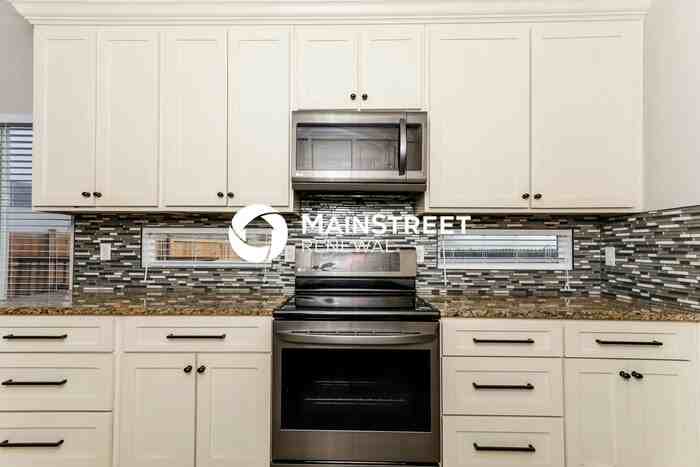 540 Mountain Pine Dr - Photo 5 of 16