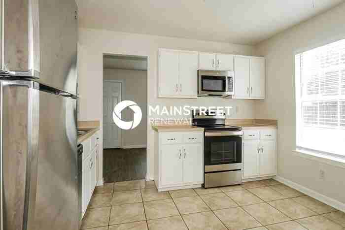 4660 Royal View Dr - Photo 6 of 18
